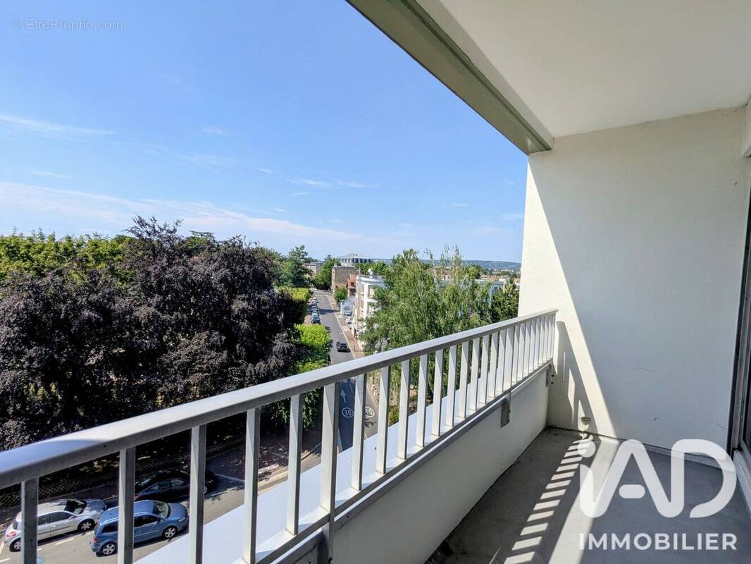 Photo 1 - Appartement à SAINT-GRATIEN