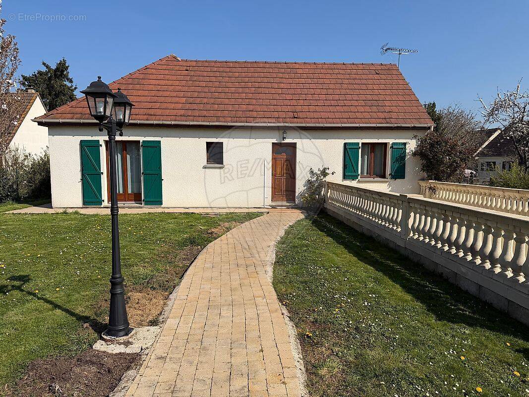 Maison à VILLEBLEVIN