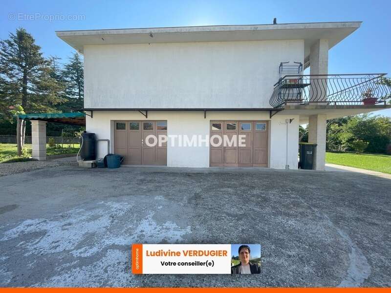 Maison à SAINT-COLOMB-DE-LAUZUN