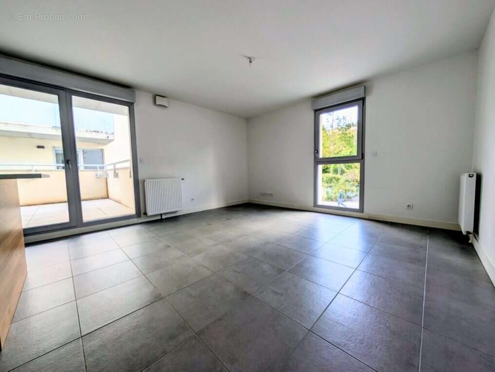 Appartement à PLOMBIERES-LES-DIJON