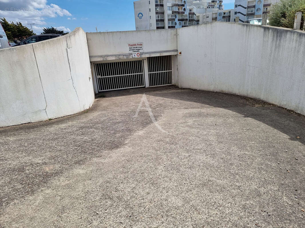 Parking à SAINT-GILLES-CROIX-DE-VIE