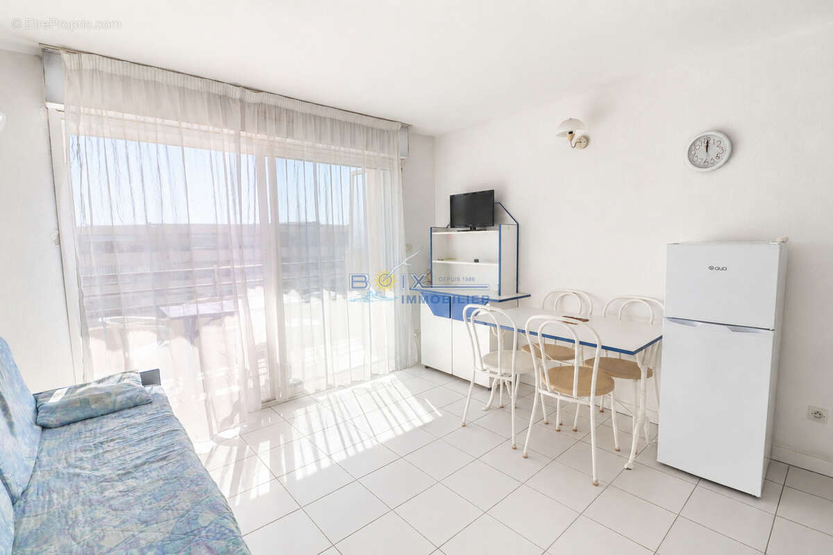 A vendre 2 pieces  avec terrasse vue mer a la corniche a sete - photo 2
