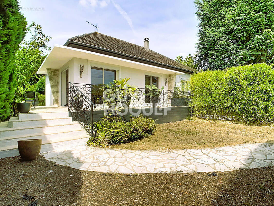 Maison 4 pièces 96 m² · à Crepy-en-Valois · 96 m² · 350 000 €