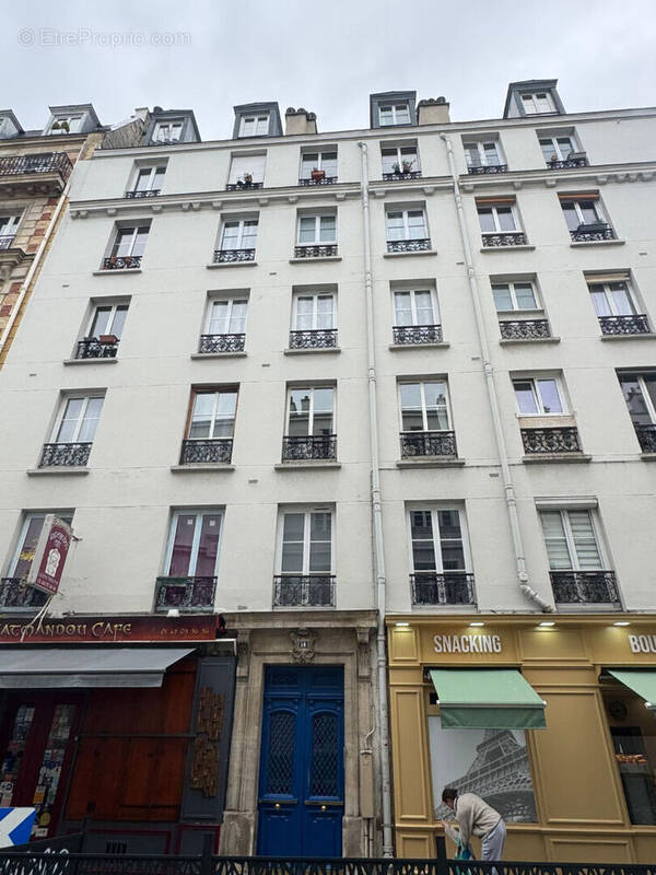 Appartement à PARIS-11E