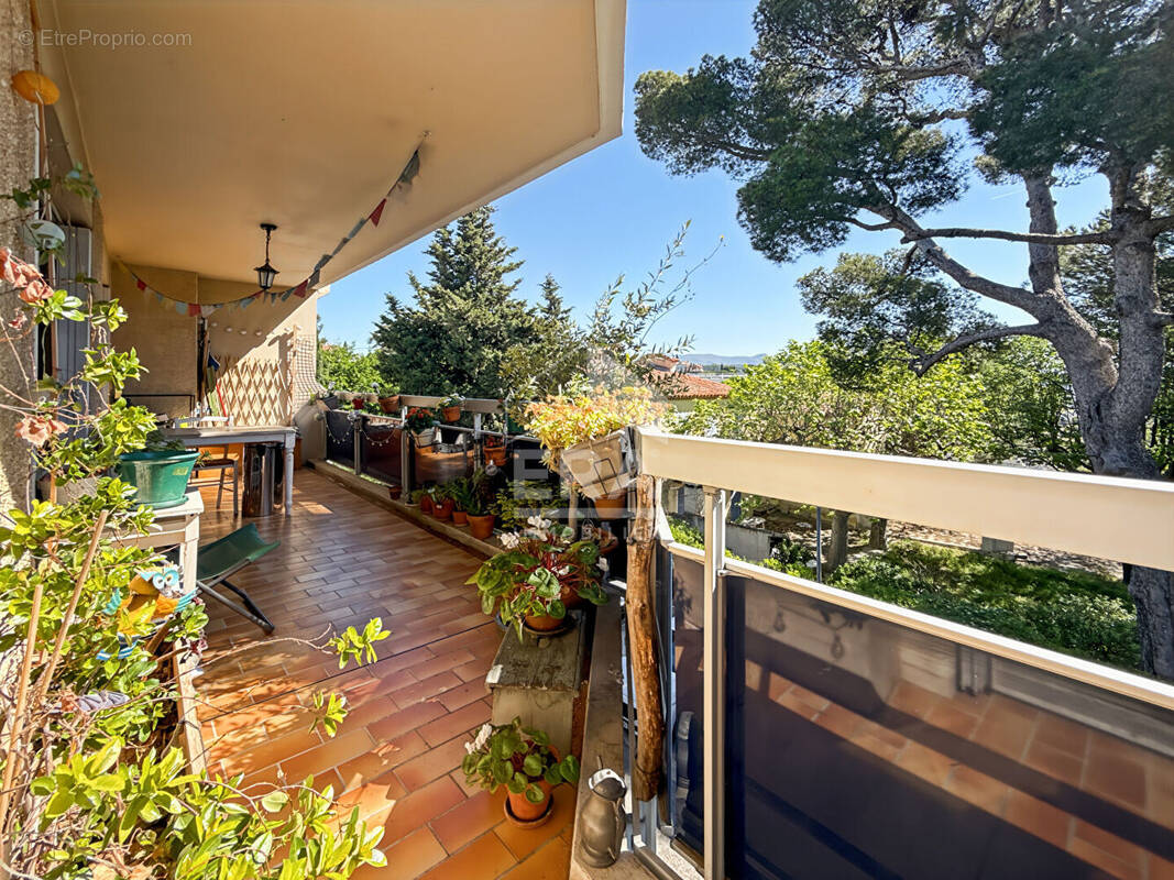 Appartement à MARSEILLE-12E