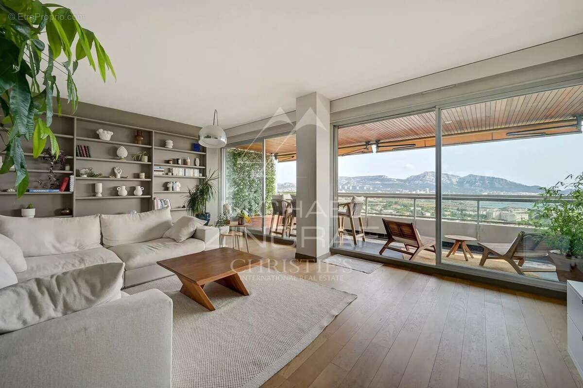 Appartement à MARSEILLE-8E