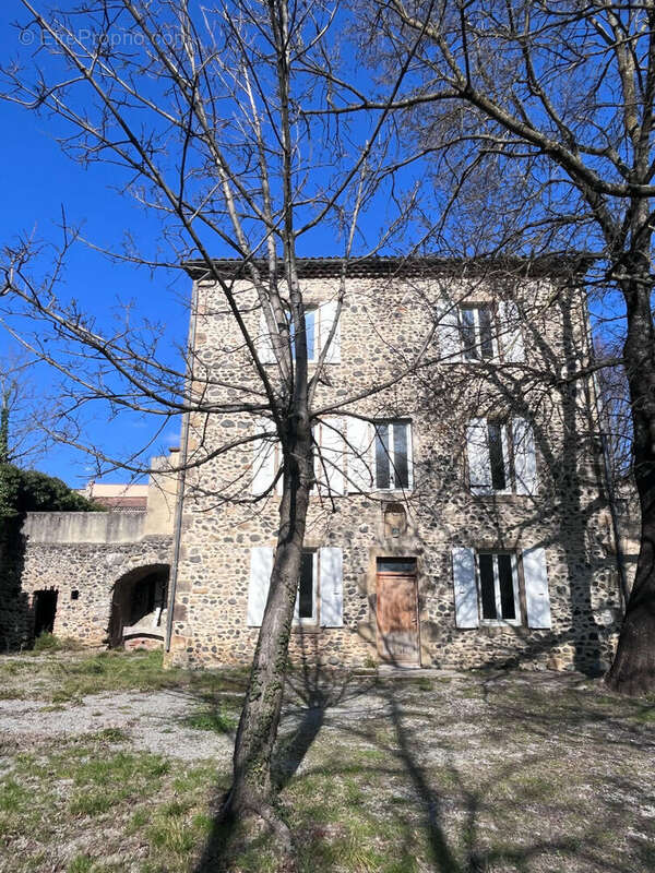 Maison à SAINT-JULIEN-EN-SAINT-ALBAN
