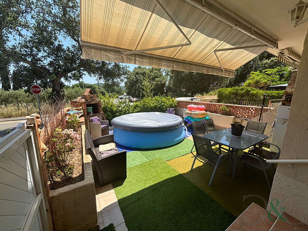 Appartement à BORMES-LES-MIMOSAS