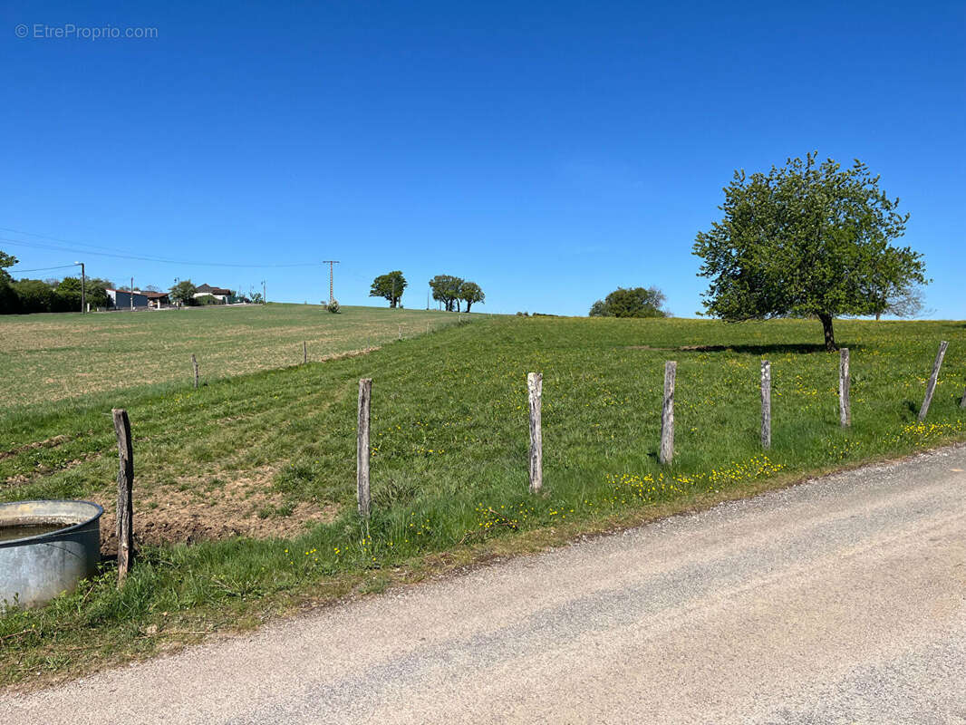 Terrain à SORANS-LES-BREUREY