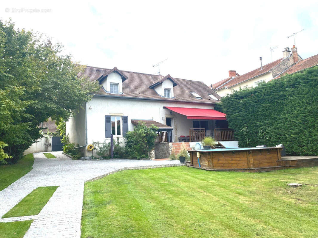 Maison 159 m² à Bellerive-Sur-Allier  - photo 2