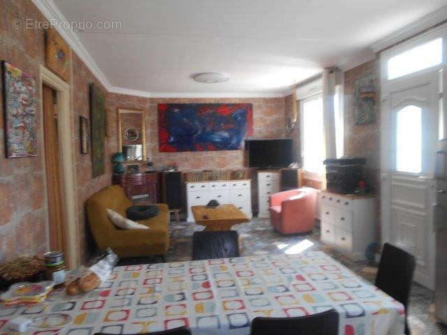 Maison à PLUSSULIEN