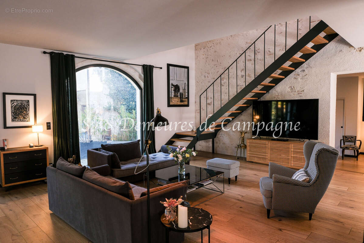 Maison à SAINT-SATUR