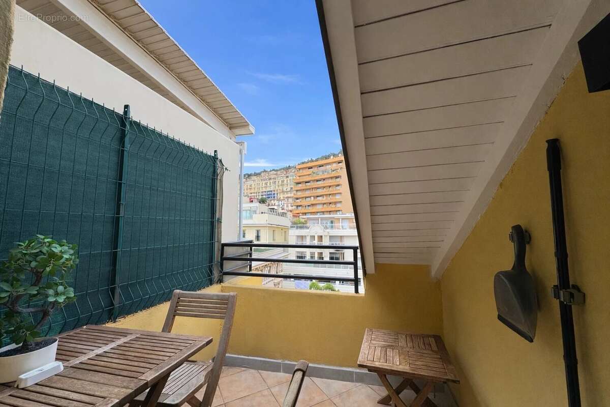Appartement à BEAUSOLEIL