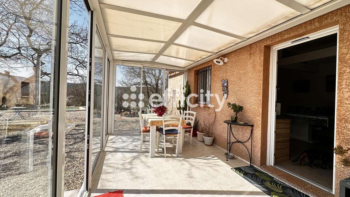 Maison à BOUQUET
