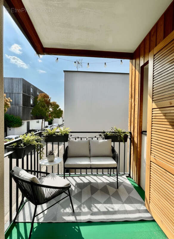 Maison à VAULX-EN-VELIN