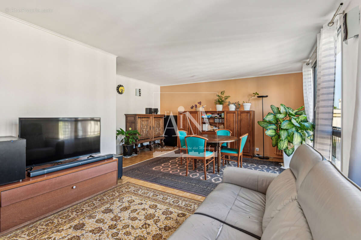 Appartement à NANTERRE