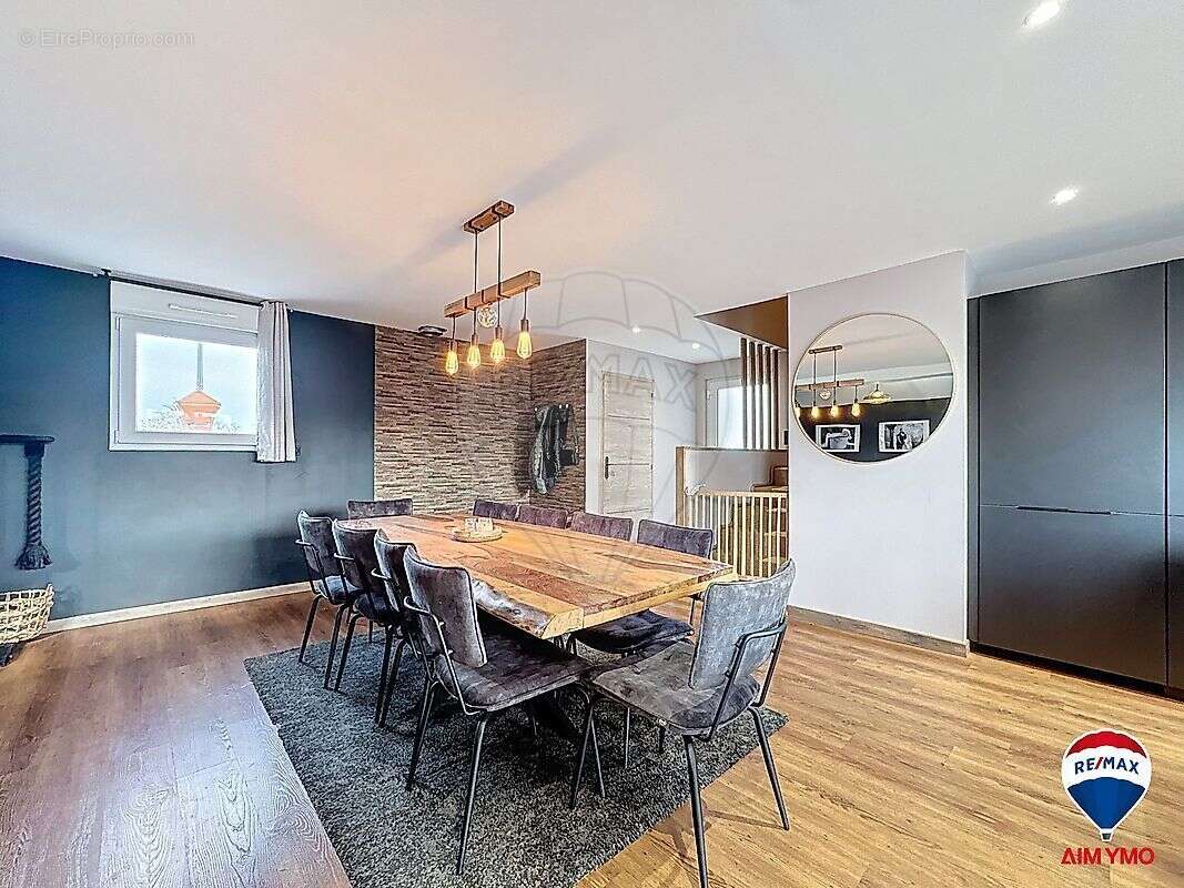 Maison à SAINTE-CROIX-EN-PLAINE