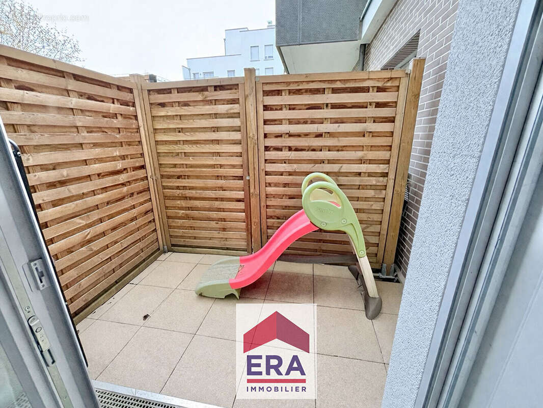Appartement à SARTROUVILLE