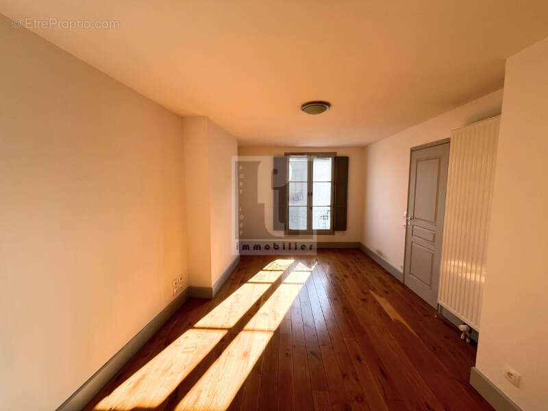 Appartement à MORET-SUR-LOING