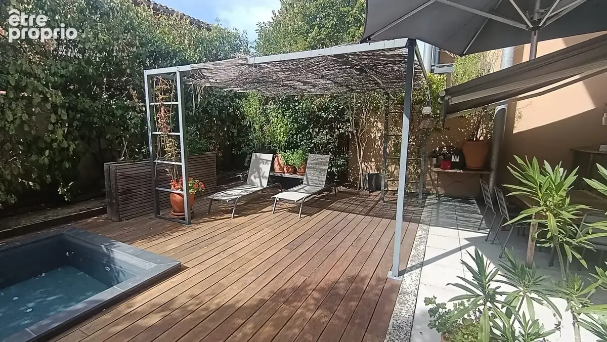 CASTANET TOLOSAN Centre bourg: Maison T6 - Jardin - Piscine - Stionnement - photo 2