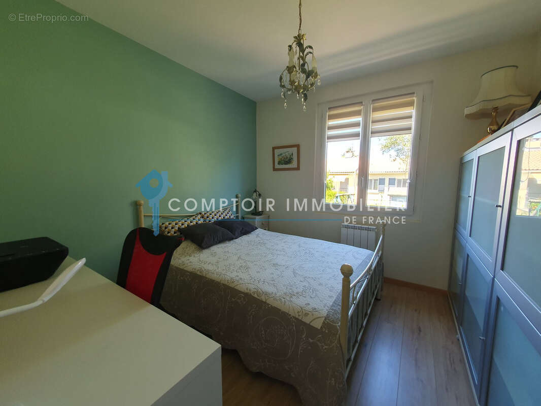 A Vendre GARD (30) - Villa P6 plain-pied à Uzès sur 855 m2 de terrain - photo 12
