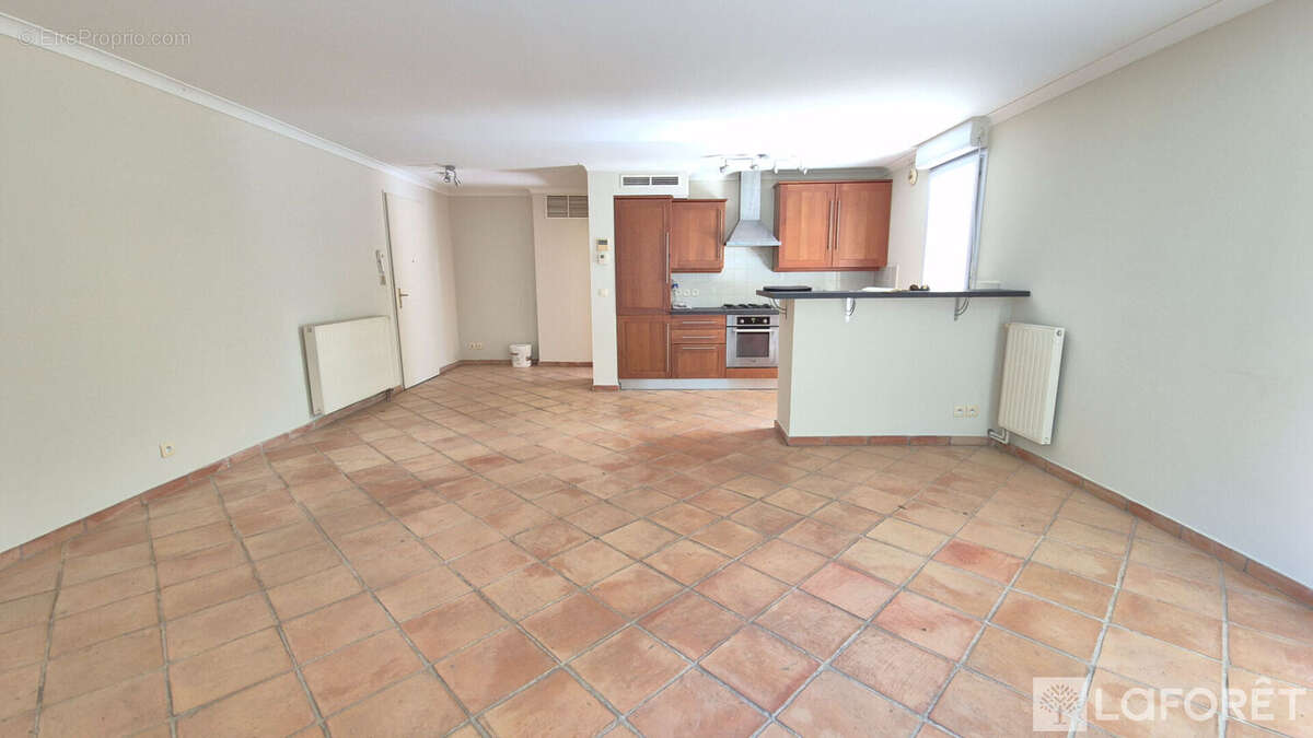 Appartement à VALBONNE