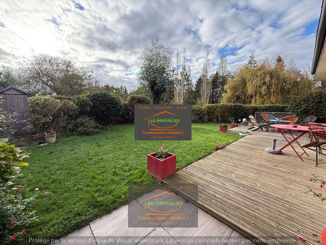 Maison à MONTGERMONT