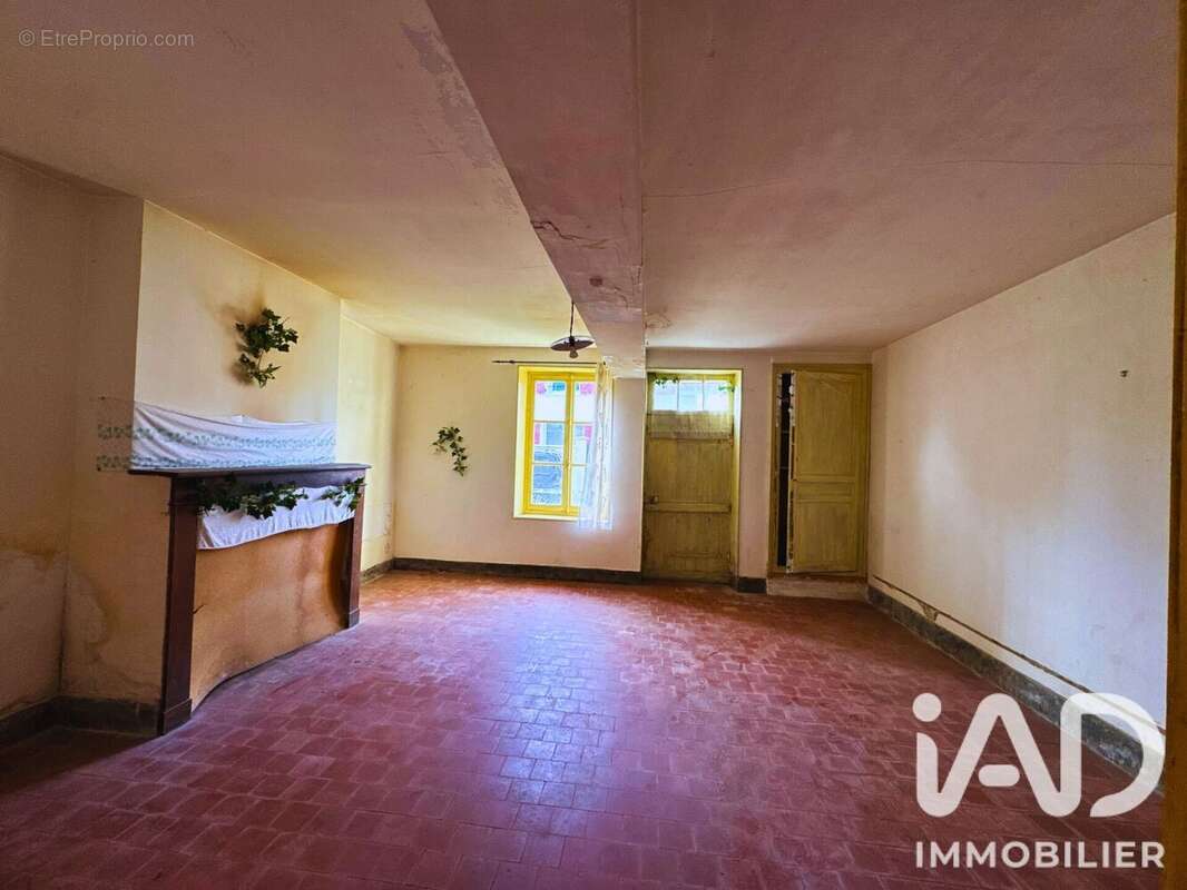 Maison 113 m² à Alligny-Cosne  - photo 5