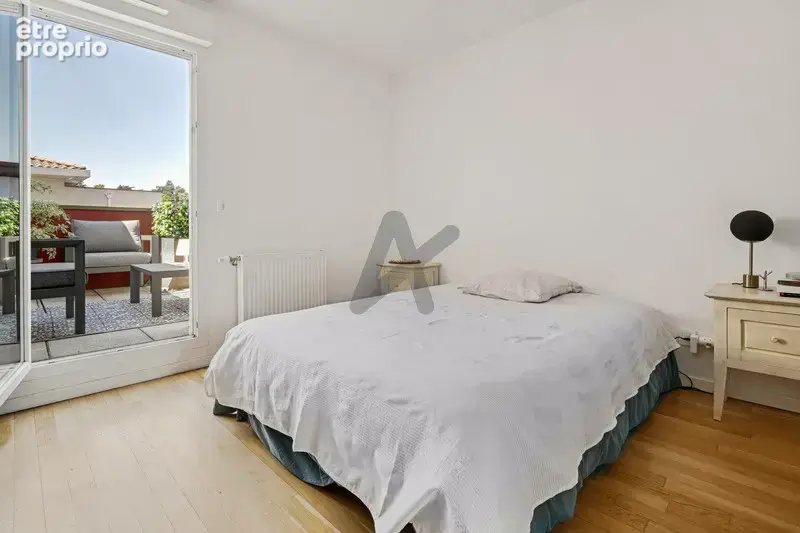 Oullins - Centre: Un appartement T2 de 47m2 avec terrasse et garage - photo 7