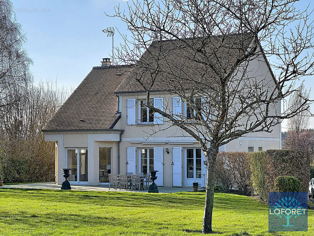 Maison à BERNAY