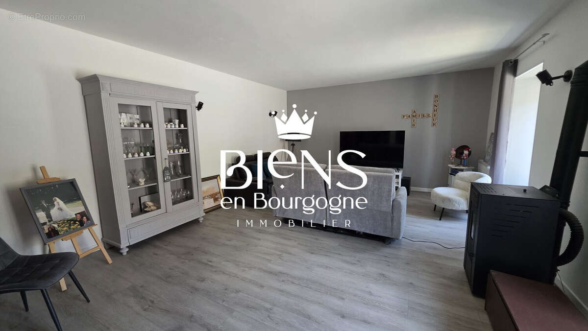Maison 214 m² à Corcelles-Les-Arts  - photo 9
