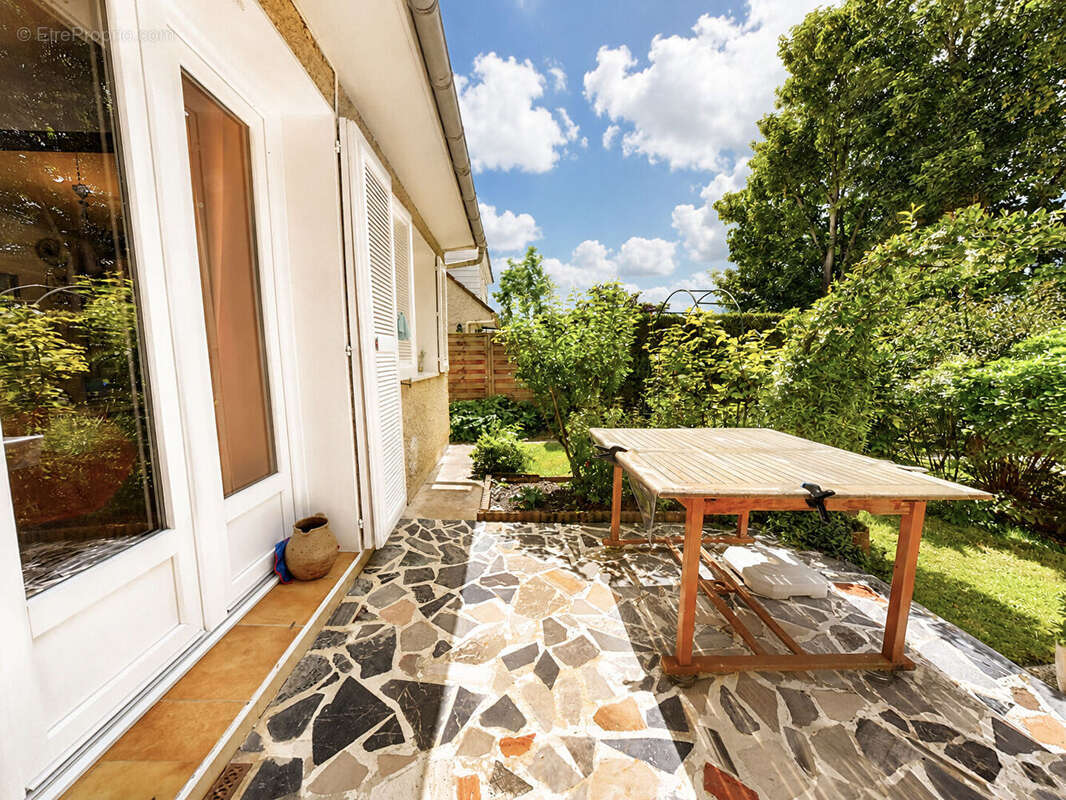Maison à ROISSY-EN-BRIE