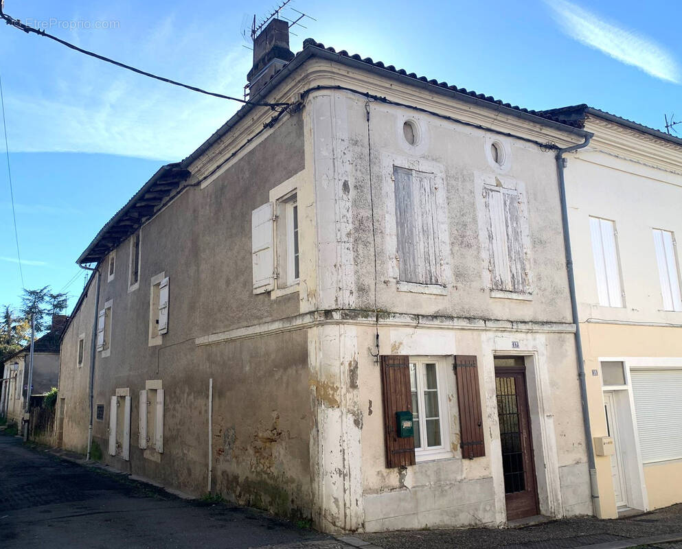 Appartement à SAUVETERRE-DE-GUYENNE