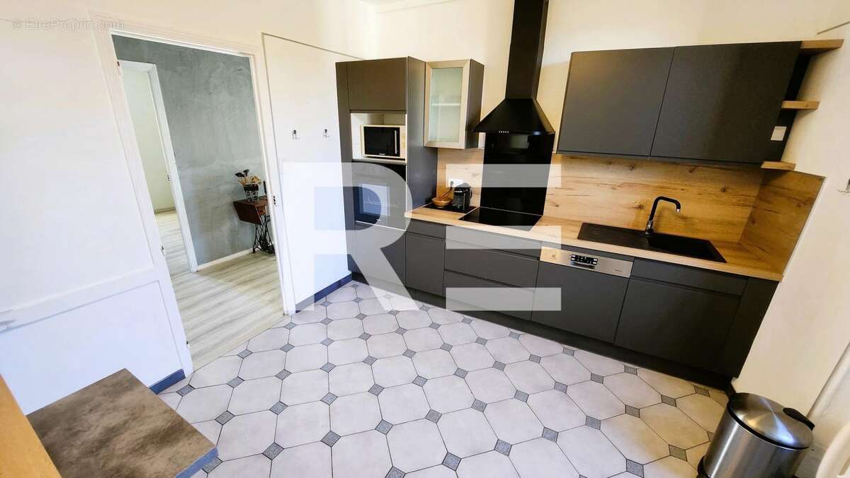 Maison à VEZENOBRES