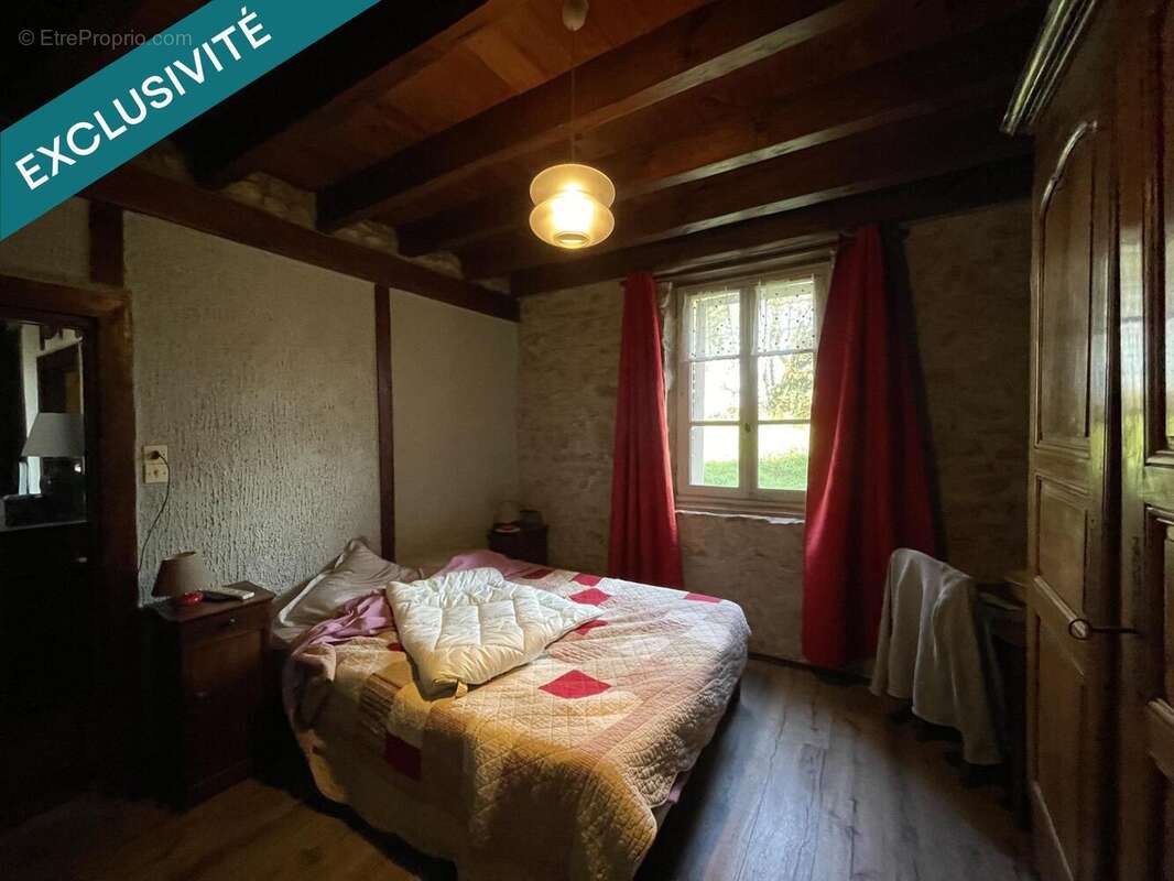 Maison 158 m² à La Chapelle  - photo 3