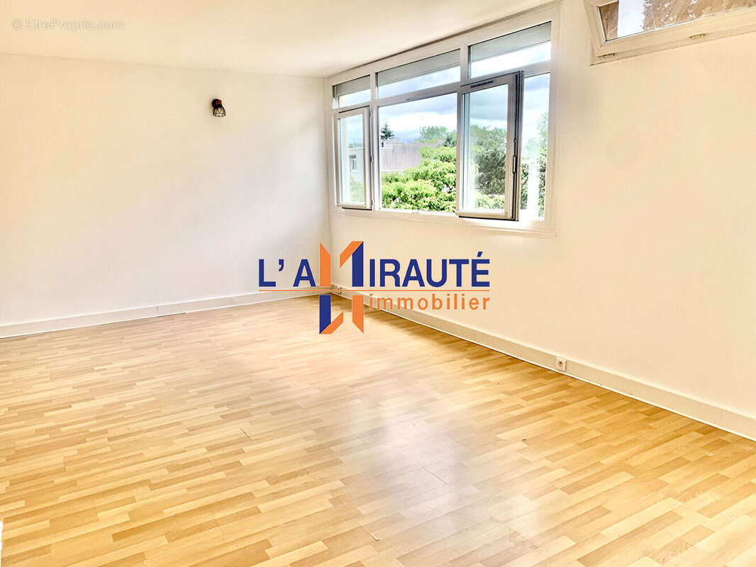 Appartement à MAISONS-LAFFITTE