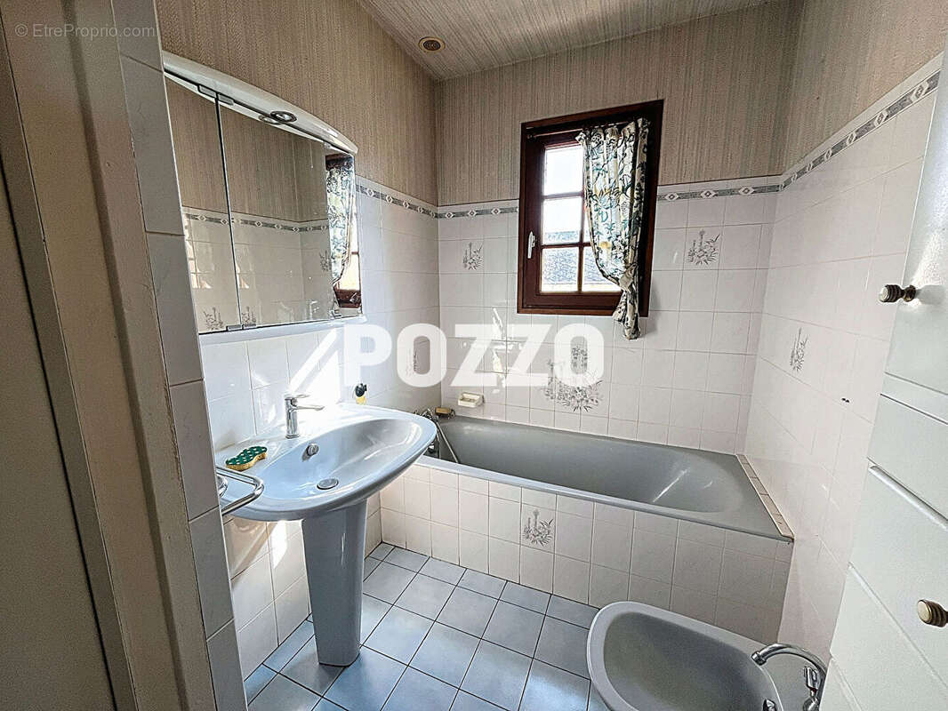 Maison à SAINT-PAIR-SUR-MER