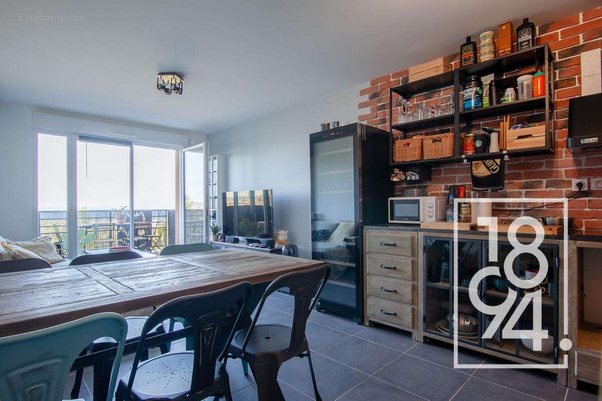 Appartement à VITROLLES