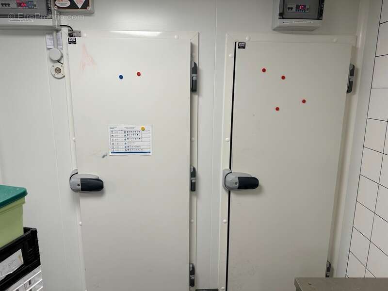 Commerce à HAUTELUCE