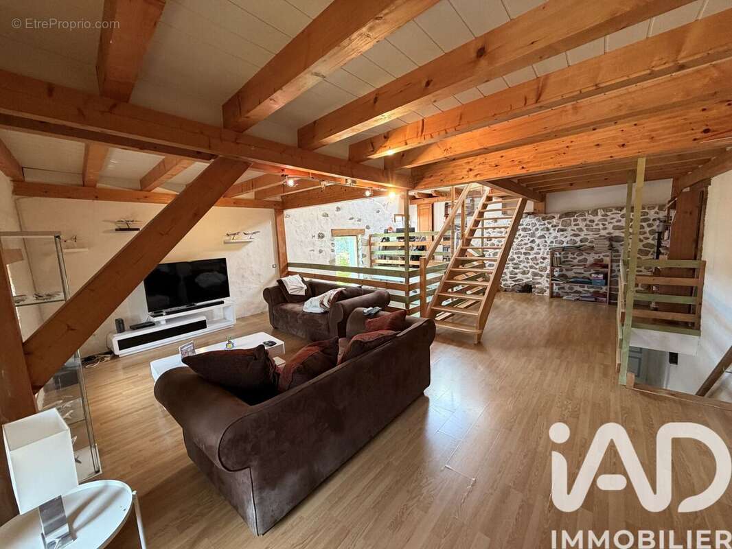 Maison 171 m² à Minzier  - photo 8