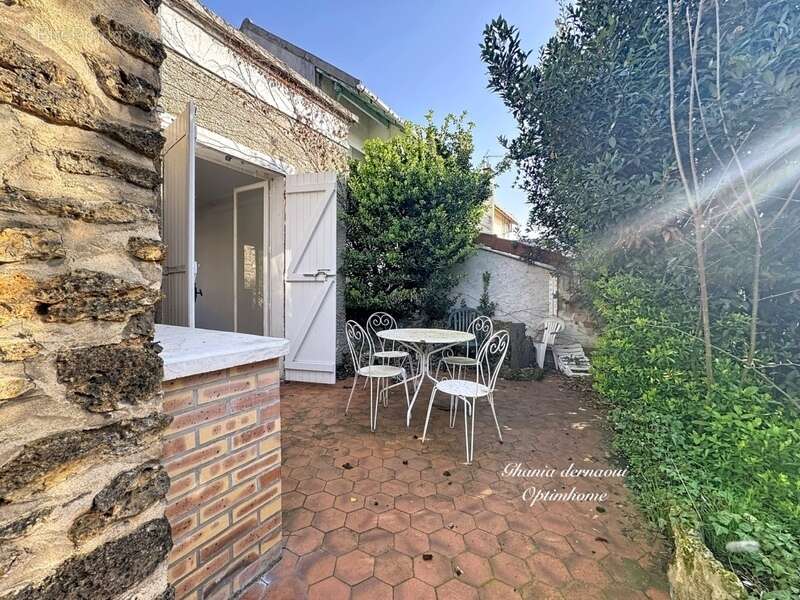 Maison à LE PERREUX-SUR-MARNE