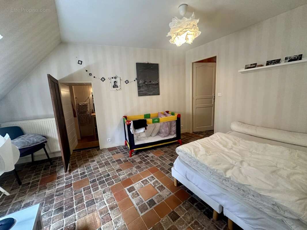 Maison de caractère - Vieux Laval - photo 15