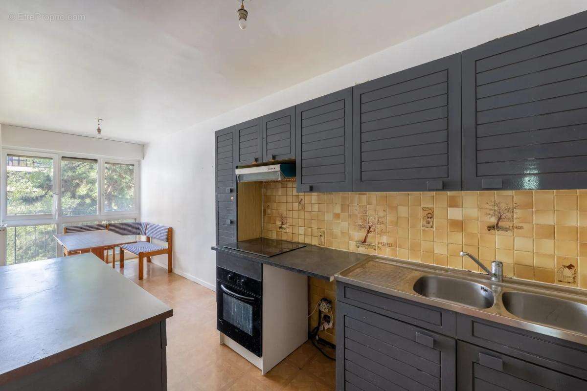 Appartement à LES MUREAUX