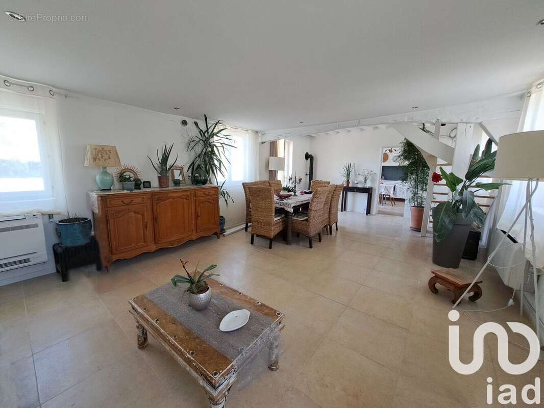 Photo 2 - Maison à SAINT-JUST-EN-CHAUSSEE