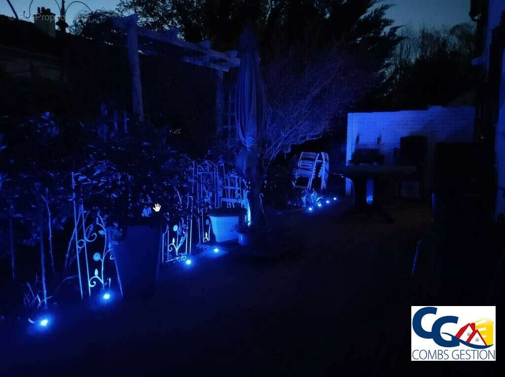 Maison à COMBS-LA-VILLE