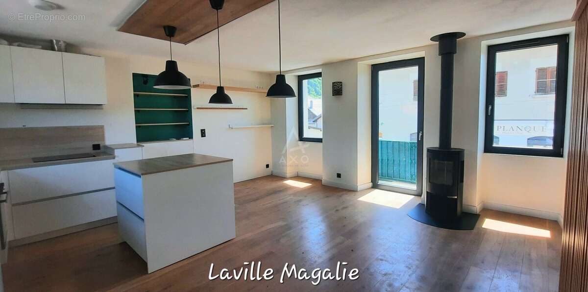 Maison à GRIGNON