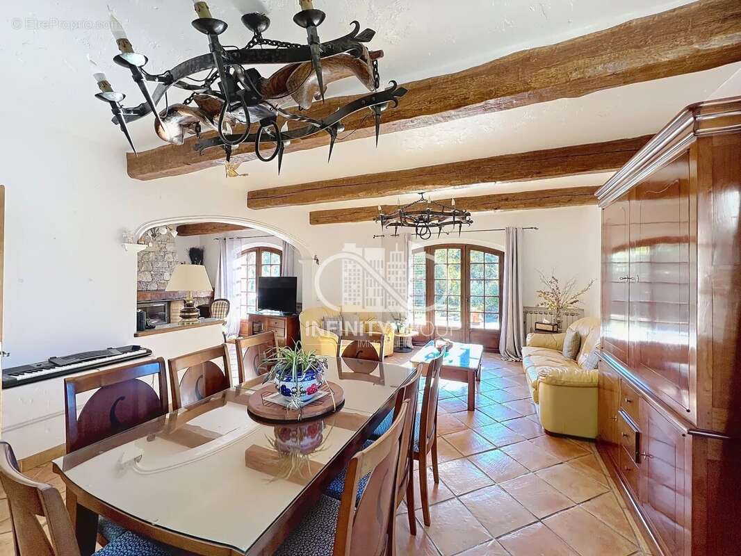 Appartement à GRASSE