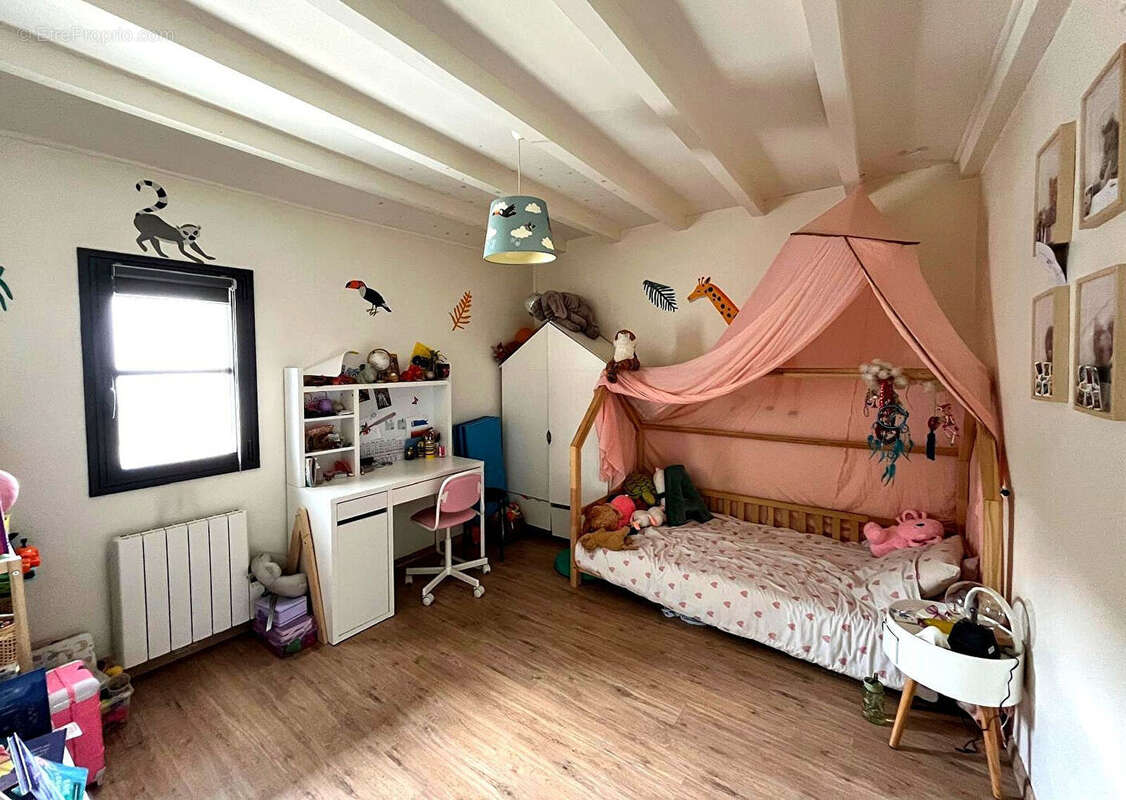 5 min des plages ? Maison rénovée, 5 chambres, piscine et garage - photo 10