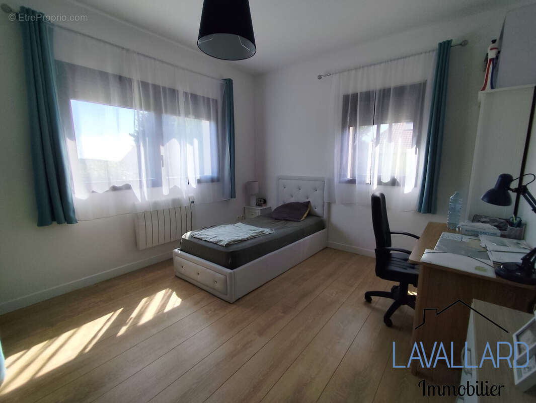 Maison 158 m² à Hebecourt  - photo 6