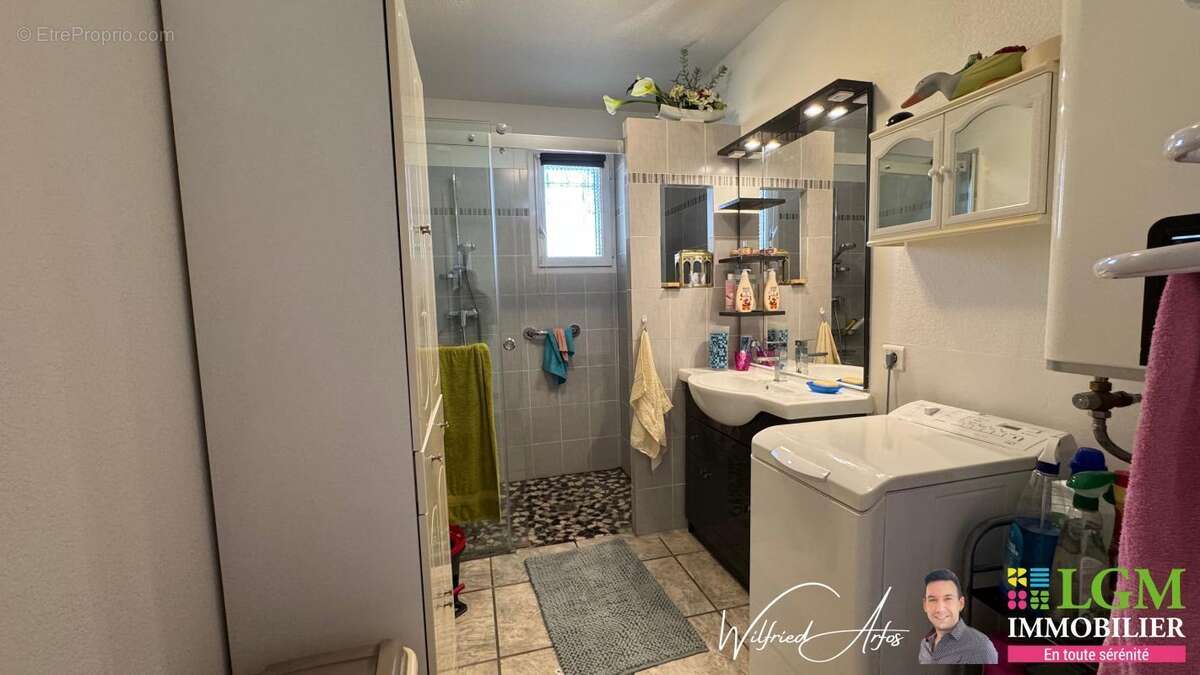 Maison à GALLARGUES-LE-MONTUEUX